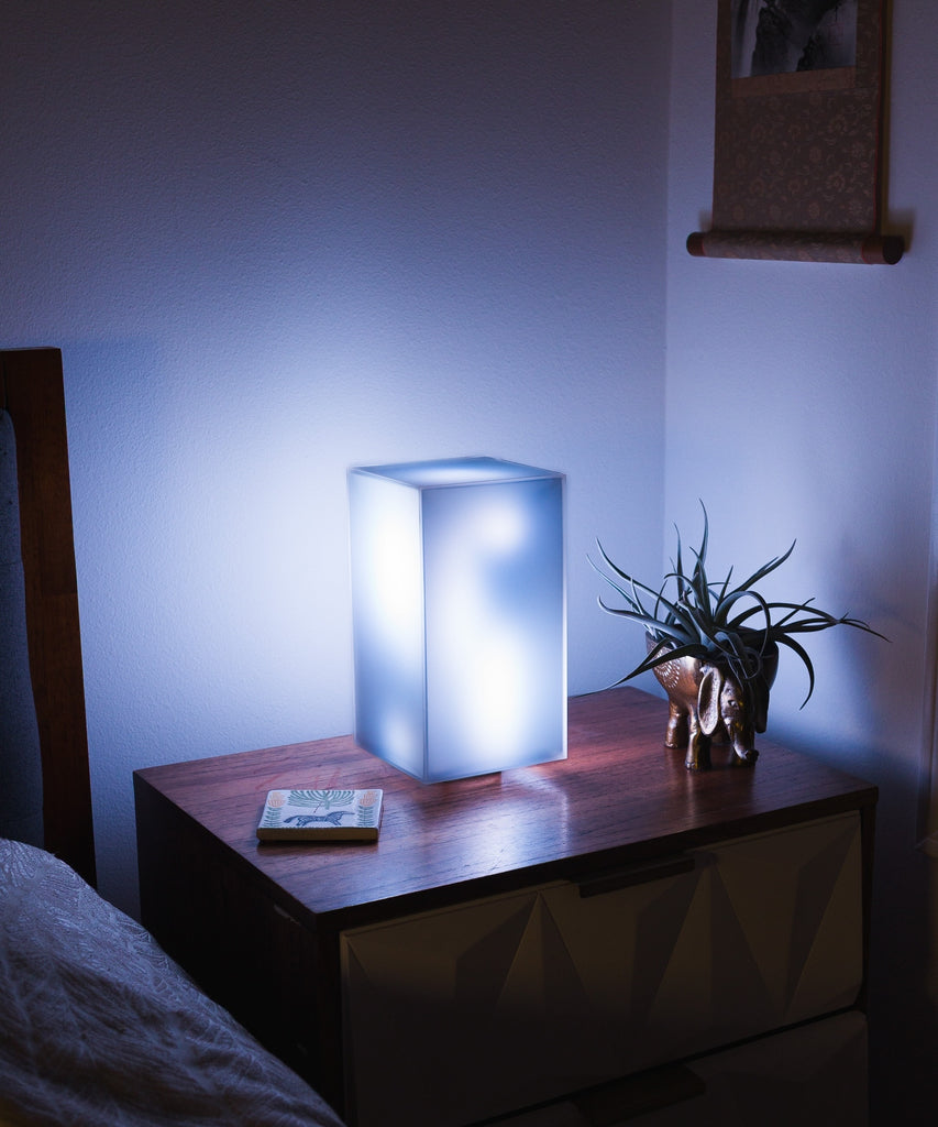 Showing off an immersive white lighting animation on monos designer lamp